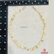Load image into Gallery viewer, Beige &amp; White Natural Shell Necklace
