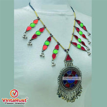 Load image into Gallery viewer, Red and Green Bell Glass Stones Pendant Necklace
