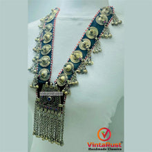 Load image into Gallery viewer, Nomadic Massive Pendant Necklace
