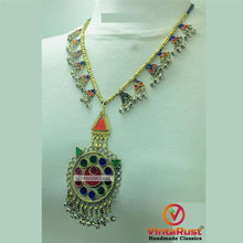 Load image into Gallery viewer, Antique Beaded Chain Pendant Necklace
