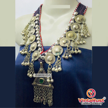 Load image into Gallery viewer, Handmade Turkmen Necklace With Dangling Pendant
