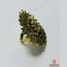 Load image into Gallery viewer, Antique Gold Tone Sunflower Ring
