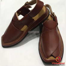 Load image into Gallery viewer, Traditional Men&#39;s Leather Peshawari Kaptaan Chappal
