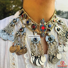 Load image into Gallery viewer, Vintage Dangling Coins Necklace With Green and Red Glass Stones
