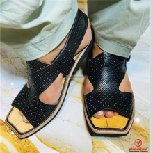 Load image into Gallery viewer, Black Leather Tribal Peshawari Chappal
