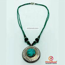 Load image into Gallery viewer, Turquoise Beaded Light Weight Pendant Necklace
