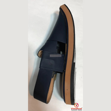 Load image into Gallery viewer, Handmade Peshawari Kaptaan Chappal
