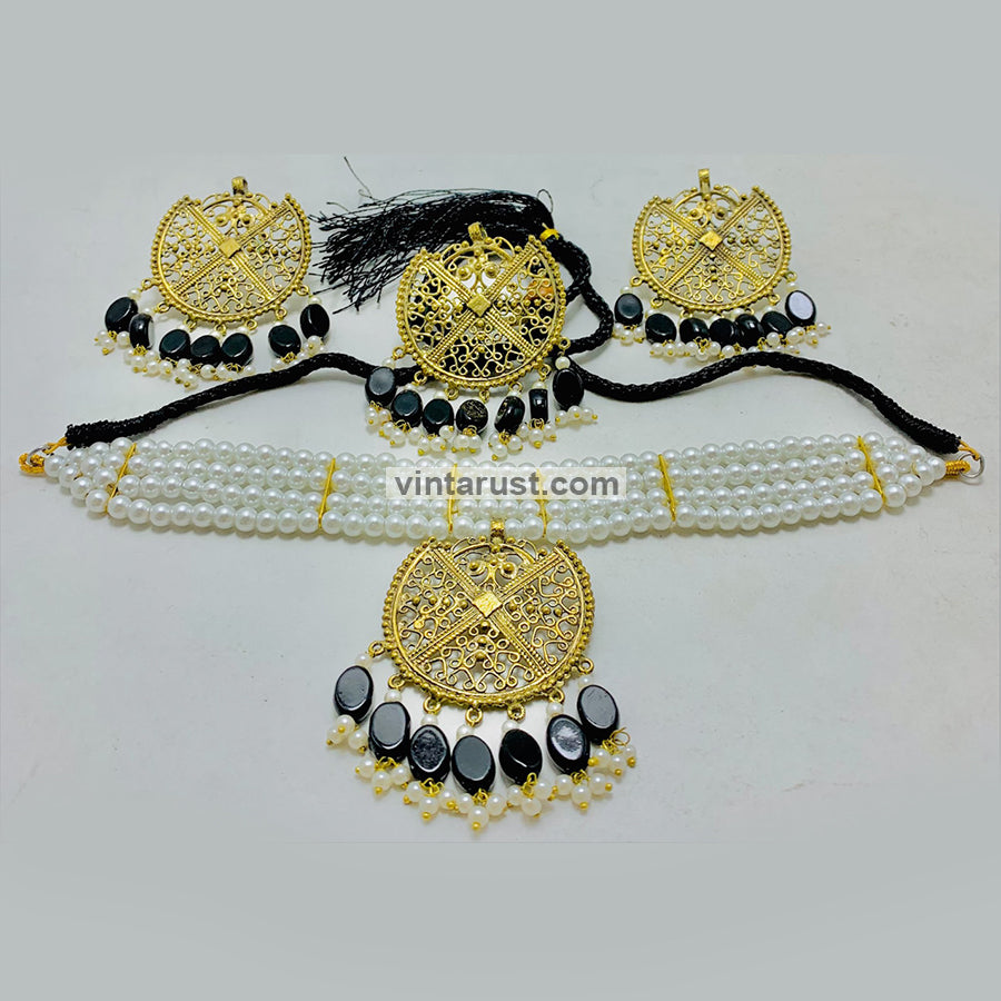 White Pearls Handmade Beaded Jewelry Set