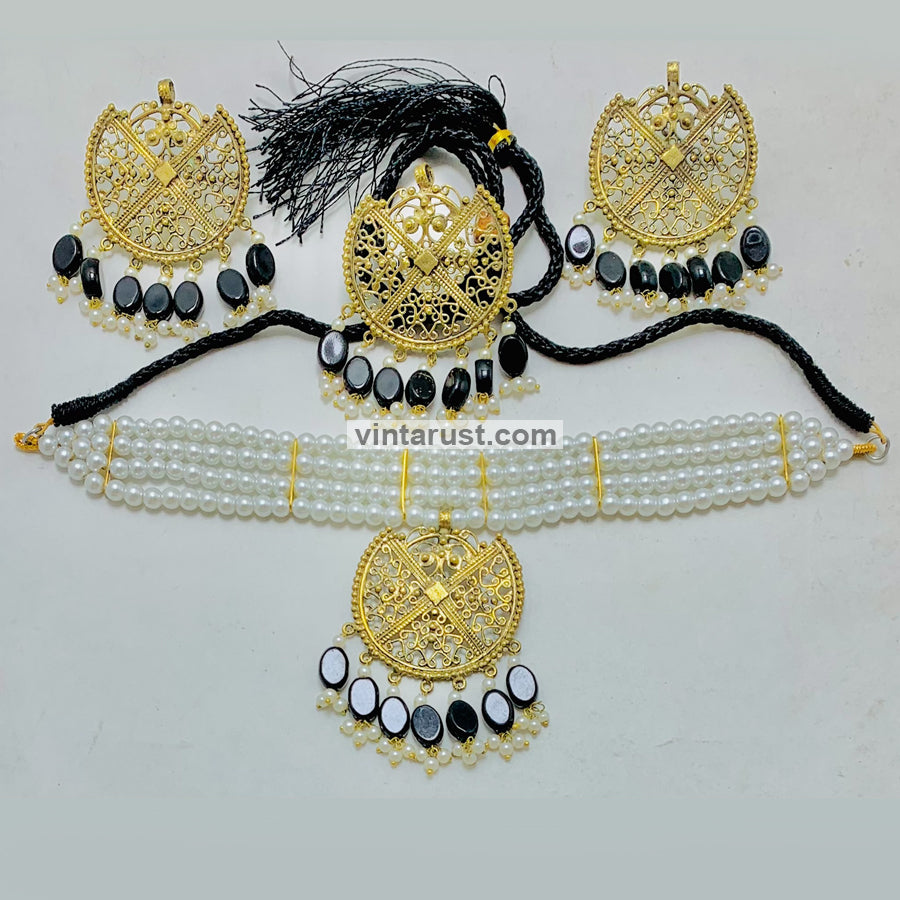 White Pearls Handmade Beaded Jewelry Set