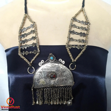 Load image into Gallery viewer, Kuchi Pendant Necklace With Wide Beaded Chain
