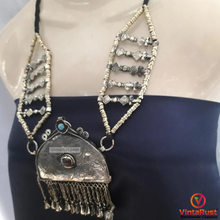 Load image into Gallery viewer, Kuchi Pendant Necklace With Wide Beaded Chain
