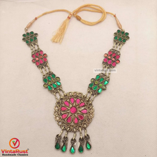 Load image into Gallery viewer, Pink and Green Glass Stones Pendant Necklace
