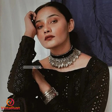 Load image into Gallery viewer, Tribal Choker Necklace with Silver Metal Beads
