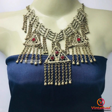 Load image into Gallery viewer, Vintage Three Dangling Pendants Necklace
