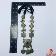 Load image into Gallery viewer, Nomadic Vintage Massive Pendant Necklace
