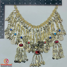 Load image into Gallery viewer, Oversized Necklace Embellished with Fish Motifs
