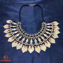 Load image into Gallery viewer, Vintage Coins and Metal Spikes Choker Necklace
