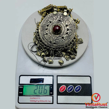 Load image into Gallery viewer, Antique Big Pendant Necklace With Tassels
