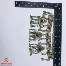 Load image into Gallery viewer, Vintage Three Dangling Pendants Necklace
