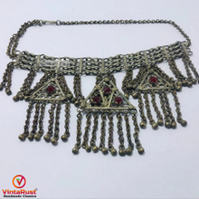Load image into Gallery viewer, Vintage Three Dangling Pendants Necklace
