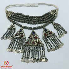 Load image into Gallery viewer, Beaded Layered With Pendants And Glass Stones Choker
