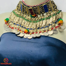 Load image into Gallery viewer, Massive Tribal Fish Ethnic Multicolor Choker
