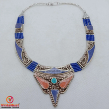 Load image into Gallery viewer, Blue Nepalese Stones Handmade Tribal Choker

