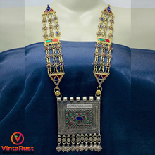 Load image into Gallery viewer, Vintage Long Chain Big Pendant Necklace
