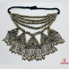 Load image into Gallery viewer, Vintage Multilayered Necklace With Dangling Pendants
