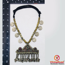 Load image into Gallery viewer, Vintage Beaded Chain Pendant Necklace
