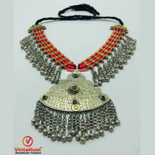 Load image into Gallery viewer, Multilayers Beaded Necklace With Silver Vintage Pendant

