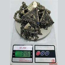 Load image into Gallery viewer, Vintage Multilayered Necklace With Dangling Pendants
