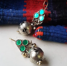 Load image into Gallery viewer, Turkmen Earrings With Bell Style
