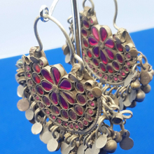 Load image into Gallery viewer, Pink Glass Stones Fashion Earrings
