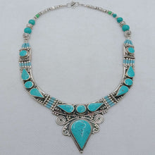 Load image into Gallery viewer, Statement Turquoise Choker Necklace
