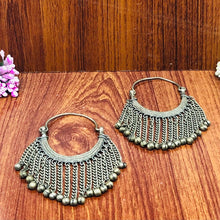 Load image into Gallery viewer, Vintage Earrings With Long Bells
