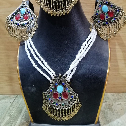 Pearls and Glass Stones Jewelry Set