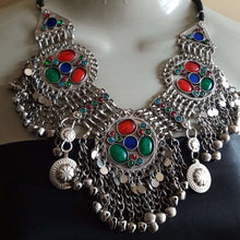 Load image into Gallery viewer, Tribal Three Rings Necklace With Silver Bells
