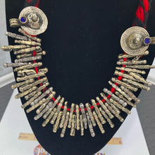Load image into Gallery viewer, Antique Spikes Red Choker Necklace
