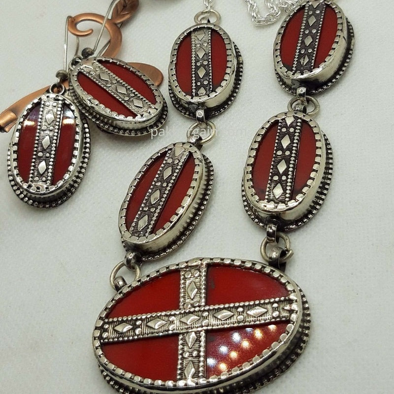 Vintage Inspired Red Stone Jewelry Set