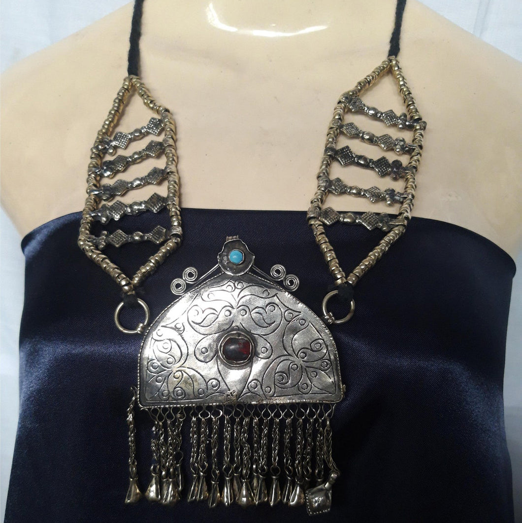 Kuchi Pendant Necklace With Wide Beaded Chain
