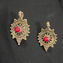 Load image into Gallery viewer, Tribal Stud Earrings With Red Glass Stone
