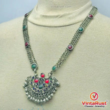 Load image into Gallery viewer, Antique Pendant Necklace Inlaid With Red and Green Glass Stones
