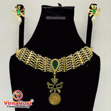 Load image into Gallery viewer, Birds Golden Necklace With Earring
