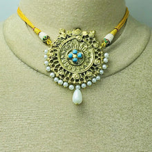 Load image into Gallery viewer, Blue One Motif Pearl Choker Necklace
