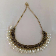 Load image into Gallery viewer, Statement Collar Choker Necklace With Pearls

