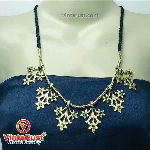 Golden Tone Choker Necklace With Motif