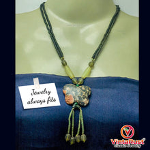 Load image into Gallery viewer, Green Beaded Chain Necklace With Dangling Butterfly Pendant
