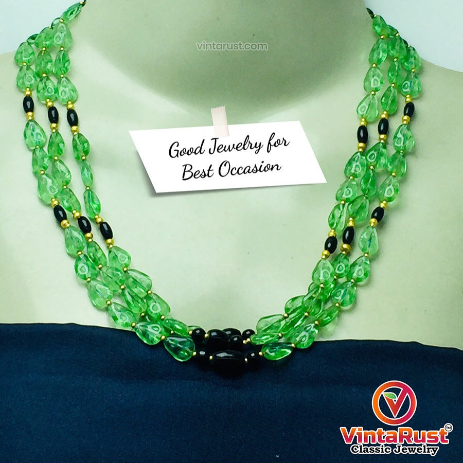 Green Glass Stones Multilayers Beaded Necklace