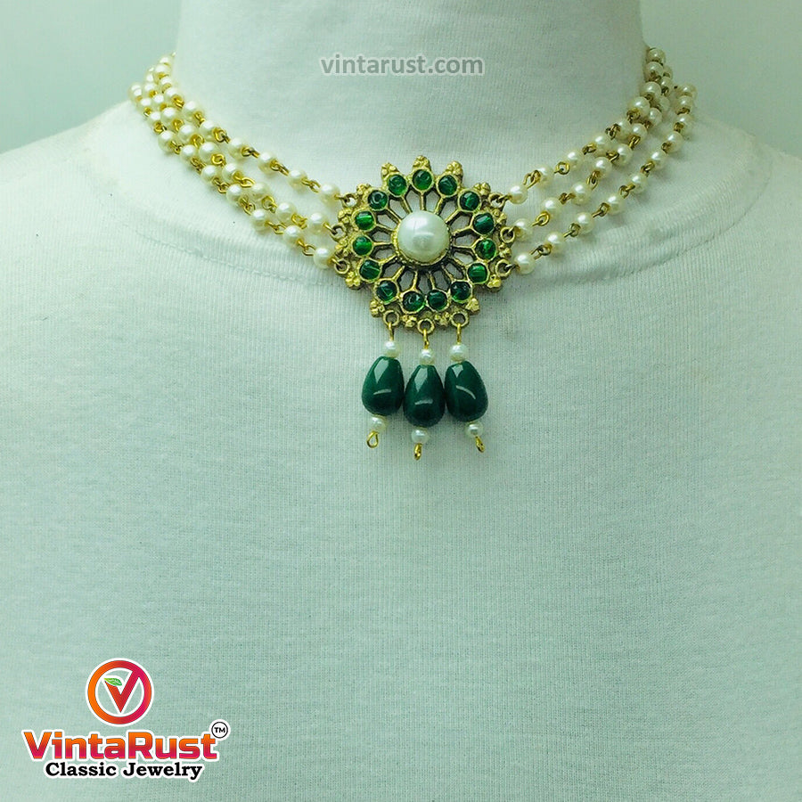 Green Stone and White Pearls Jewelry Set